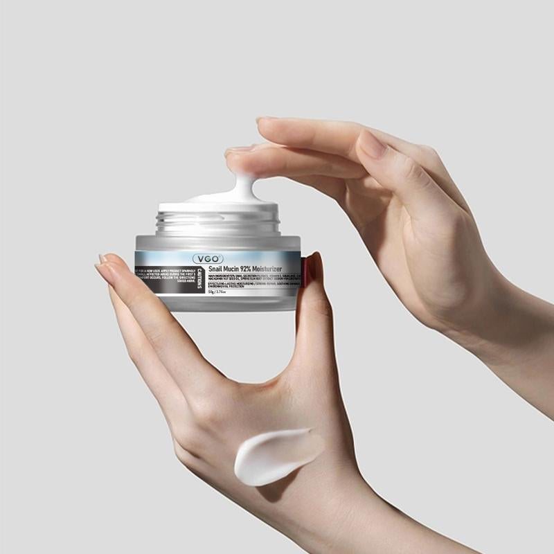 Snail  Moisturizer and Vitamin C Facial Serum 